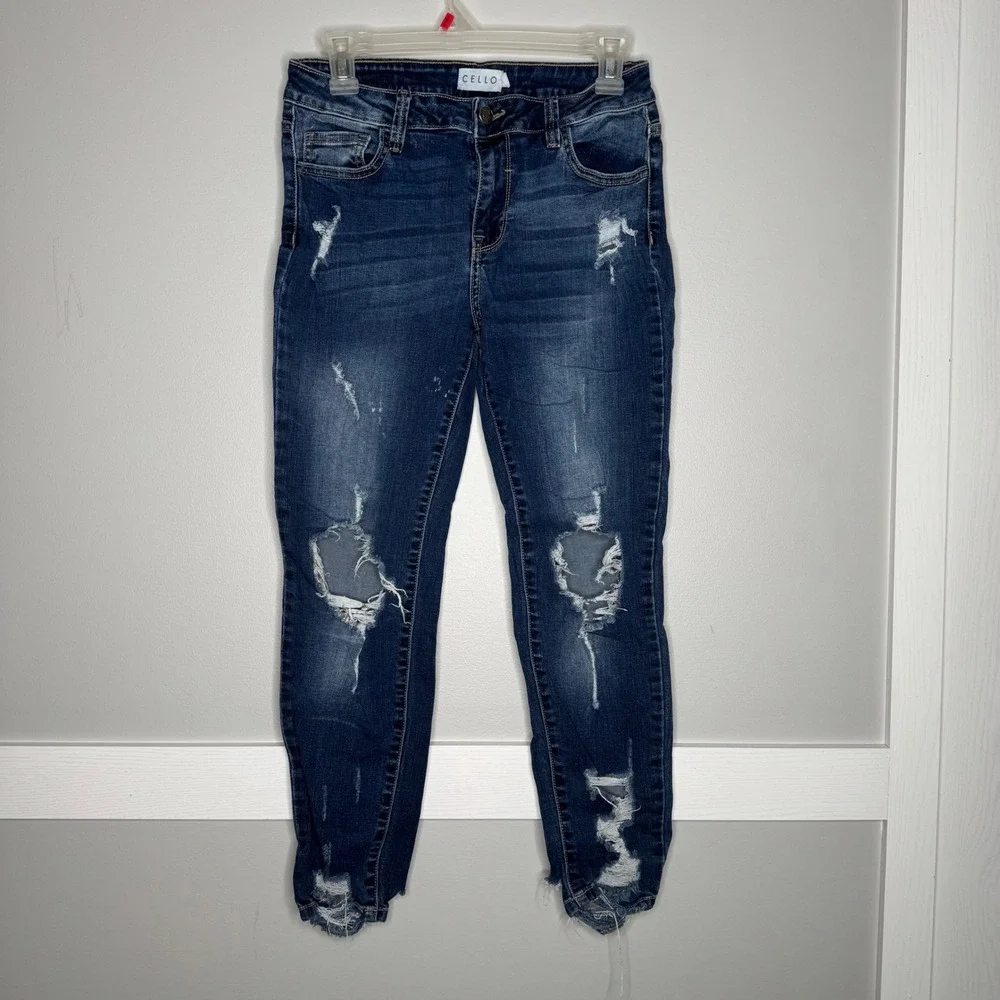 Cello Jeans Skinny Distressed Womens Size 9 Dark Wash Ripped Raw Hem WV15329C-DK